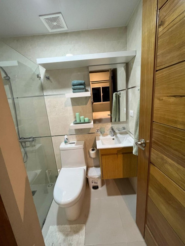 Alquiler De Moderno Apartamento En El 5to Piso Ubicación Ideal Cerca De Downtown Center