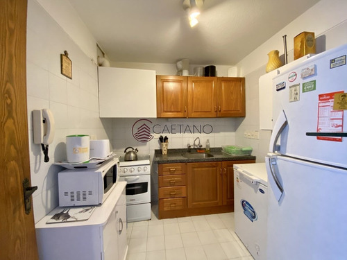 Imagen 8 de 20 de En Venta Y Alquiler, Apto En Torre Con Servicio, Excelente Orientaci? ? ?n Solar. - Punta Del Este Brava
