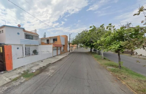 Casa En Venta Av. Paseo Floresta Pte Floresta Veracruz/recuperación Bancaria E96