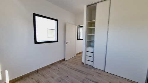 Imagen 19 de 27 de Casa En Venta En El Cantón Islas