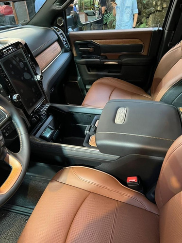 Imagem 6 de 8 de Dodge Ram 3500 Dupla 6.7l Cummins Turbo Dies At6 4x4 0km2022