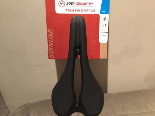 Asiento Specialized Romin Evo Expert Gel 143 Mm