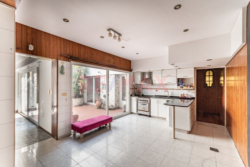 Casa Parque Chacabuco Venta Coch Patio Terr Pileta