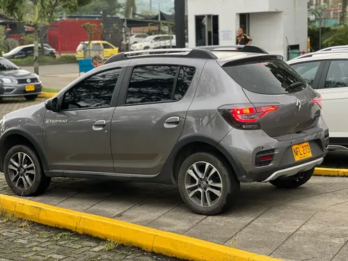Renault Stepway 1.6 Intens Cvt