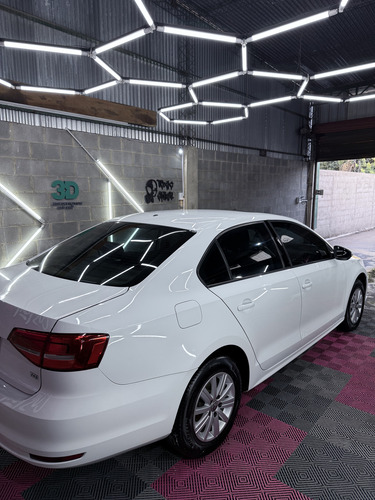 Volkswagen Vento 2.0 Comfort I 110cv