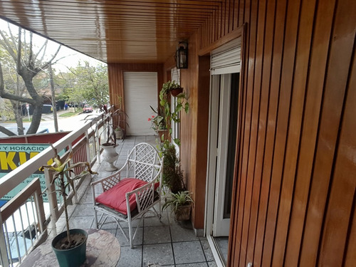 Martin Coronado: Excelente Propiedad Local En Planta De Baja En Planta Alta Amplio Departamento De 77 Metros Y En 2do Piso Departamento De 2 Ambientes De 25m2, F: 7284