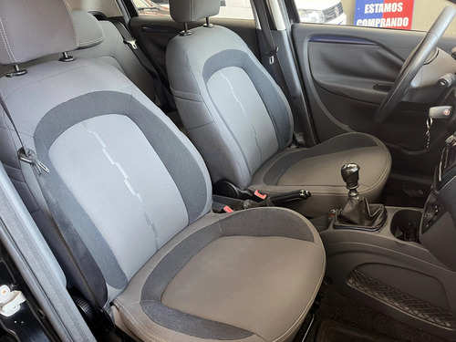 Fiat Punto 1.4 ATTRACTIVE 8V FLEX 4P MANUAL