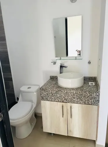 Casa En Venta En Condominio Milá Residencial, Juriquilla, Querétaro En Calle De Circuito Pizarra #622. Cd*