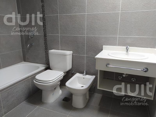 Imagen 8 de 11 de Duplex Espectacular En Claros Del Bosque! Diseño Innovador! (ss)