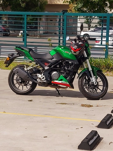 Imagen 8 de 10 de Moto Benelli Tnt 250 Cc Como Nueva!