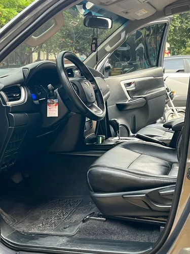 Toyota Fortuner 2.7l Mid