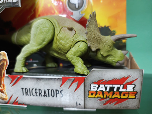 Triceratops Battle Damage Jurassic World Mattel (Usado)