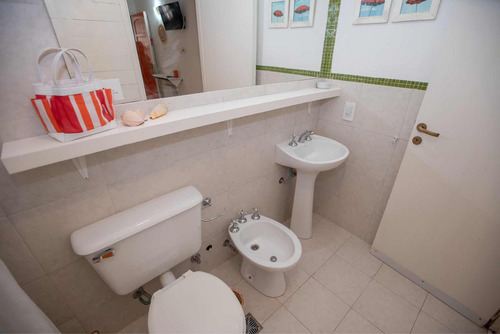 Casa En Venta - 10 Dormitorios 10 Baños - 785mts2 - Pinamar