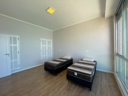 Imagem 28 de 30 de Apartamento Alto Padrão De Frente Para O Mar Nas Pitangueiras Com 6 Suítes E 4 Vagas - Guarujá. - Ap0152
