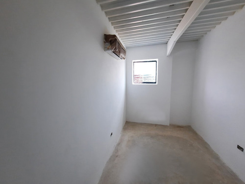 Imagen 7 de 10 de En Venta Galpones En Warehouse Center Barcelona
