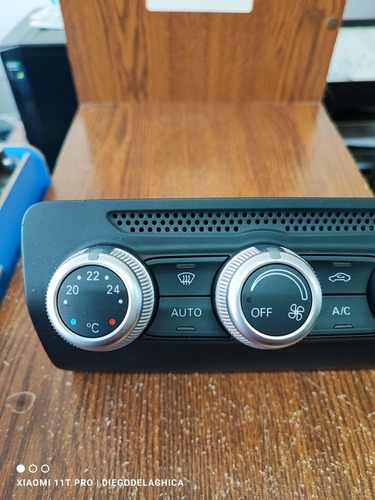Mando Aire Acondicionado Climatronic Audi A1 2013/2018. (Usado)