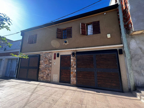 Casa En Venta Con Gran Terreno - Amenabar 3766 