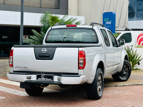 Nissan Frontier 2.5 S Cab. Dupla 4x4 4p