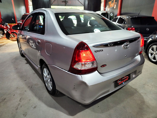 Toyota Etios 1.5 Sedan Xls