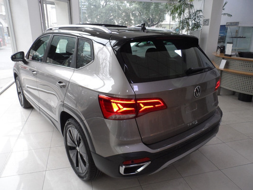 Imagen 23 de 25 de Volkswagen Taos 2022 1.4 250 Tsi Hero (gl)