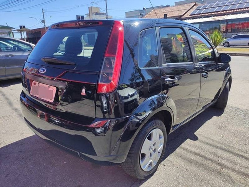 Ford Fiesta 1.0 Rocam Hatch 8v Flex 4p Manual