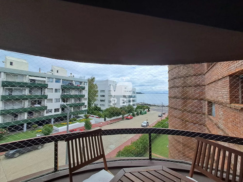 Venta De Apartamento En Peninsula, 1 Dormitorio Y Medio, Con Excelente Vista.   - Puerto De La Candelaria  - Ref : Pbi13466
