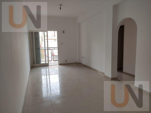 Imagen 1 de 11 de Departamento - Barrio Sur