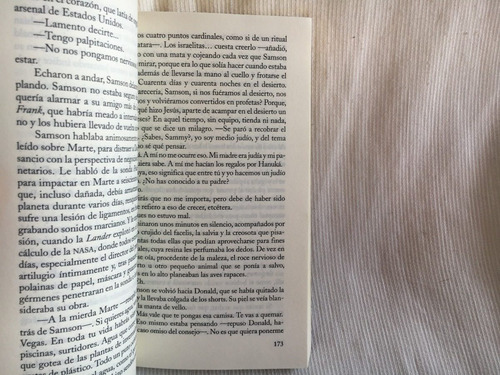 Imagen 5 de 6 de Llega Un Hombre Y Dice Nicole Krauss Ed. Salamandra Bolsillo