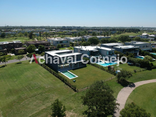 Imagen 22 de 30 de Golf Nordelta | Excelente Casa En Venta Con La Mejor Vista Al Golf