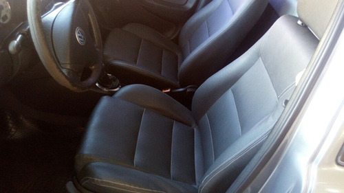 Volkswagen Saveiro 1.6 Super Surf 2p 2003