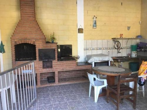 Chácara No Litoral Com 6 Quartos E Piscina Em Itanhaém/sp