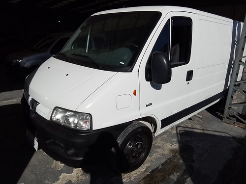 Peugeot Boxer 2.3 330m Confort Hdi Larga Abs