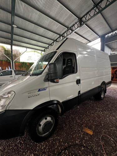 Iveco Daily 3.0 Furgon 55c16 H2 155cv 12.3m3 3300