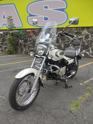 Imagen 1 de 9 de Bajaj Avenger 220