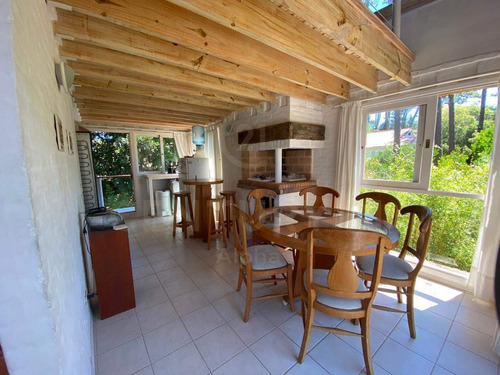 Alquiler Casa En 3 Plantas, 3 Dormitorios, 4 Baños, Play Room En San Rafael