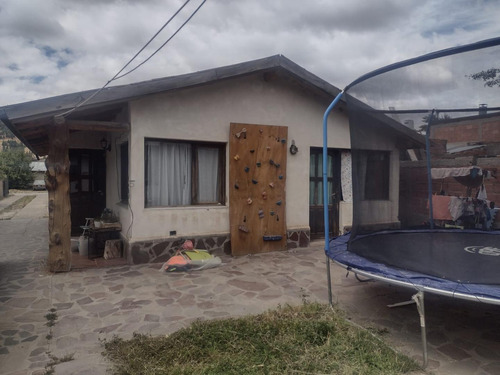 Imagen 1 de 30 de Complejo Turístico En Esquel.