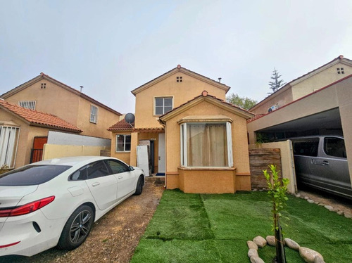 Casa En Micro Barrio De Valle Grande, Lampa