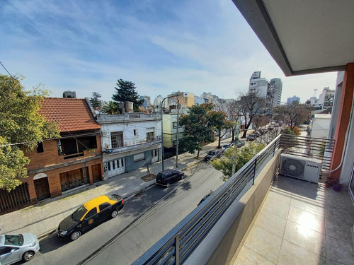 Imagen 7 de 12 de Monoambiente Con Balcón Al Frente En Hermoso Pasaje Super Tranquilo!!!