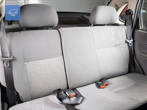 Imagen 18 de 18 de Chevrolet Classic Ls 1.4 4p Airbag + Abs