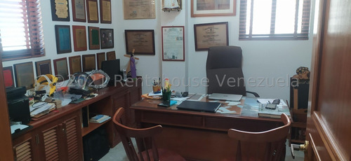 Imagen 11 de 12 de Marol Rentahouse Vende Casa En Altos De Guataparo Valencia 22-12873