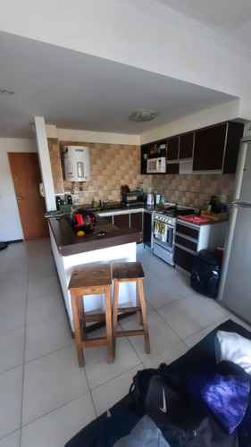 Vendo Excelente Departamento (2 Ambientes A 1 Cuadra Delaestacion)