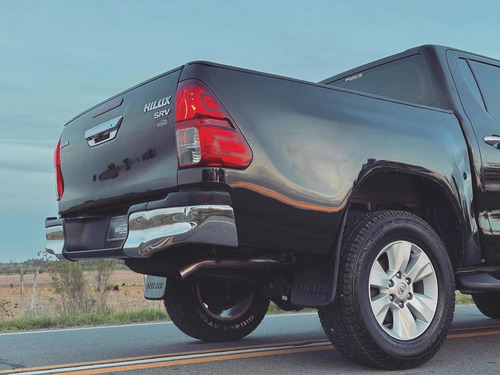 Imagen 7 de 20 de Toyota Hilux 2019 2.8 D/cab 4x4 Srv
