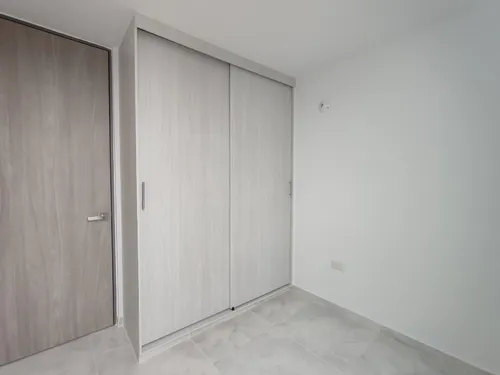 Apartamento En Arriendo En Prados Del Este. Cod A30856