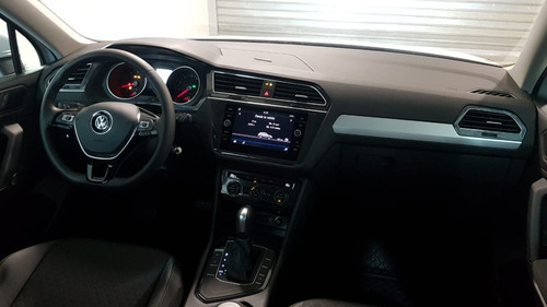 Volkswagen Tiguan Trendline 1.4t 150cv Dsg