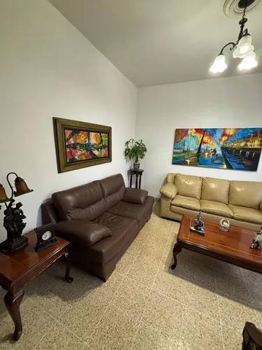 Vendo Amplia Casa En Laureles Lorena