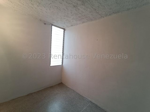 Imagen 13 de 22 de Apartamento En Venta Urb San Jacinto, Maracay 23-18584 Hc