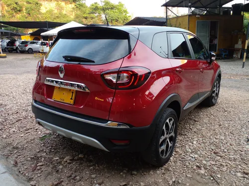 Renault Captur 2.0 Intens Automática