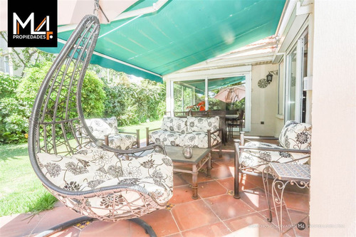 Hermosa Casa Aislada Con Excelente Conectividad Las Condes
