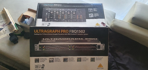 Mixer Beringher Nox 1010 Nuevo En Caja + Equ Beringher 1502