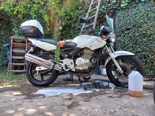 Vendo Honda Inmaculada Blanca, Todo Original. Hermosa